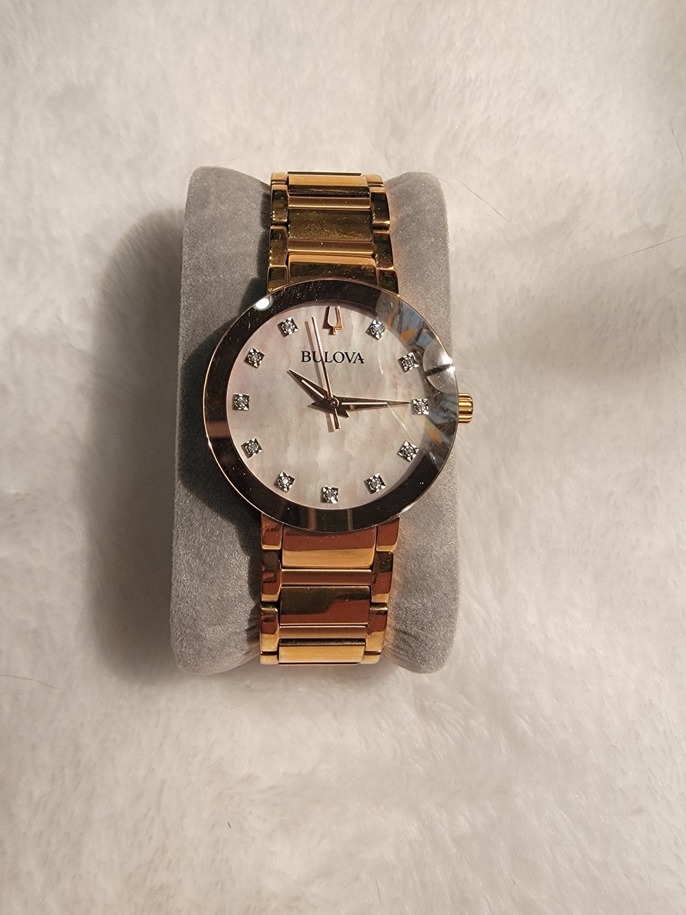 Ladies Bulova Futuro MODERN 97P132